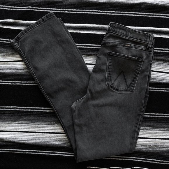 Wrangler High Rise Bold Boot Jeans Sz 12 Vintage Black Wash Distressed Denim - Picture 1 of 6